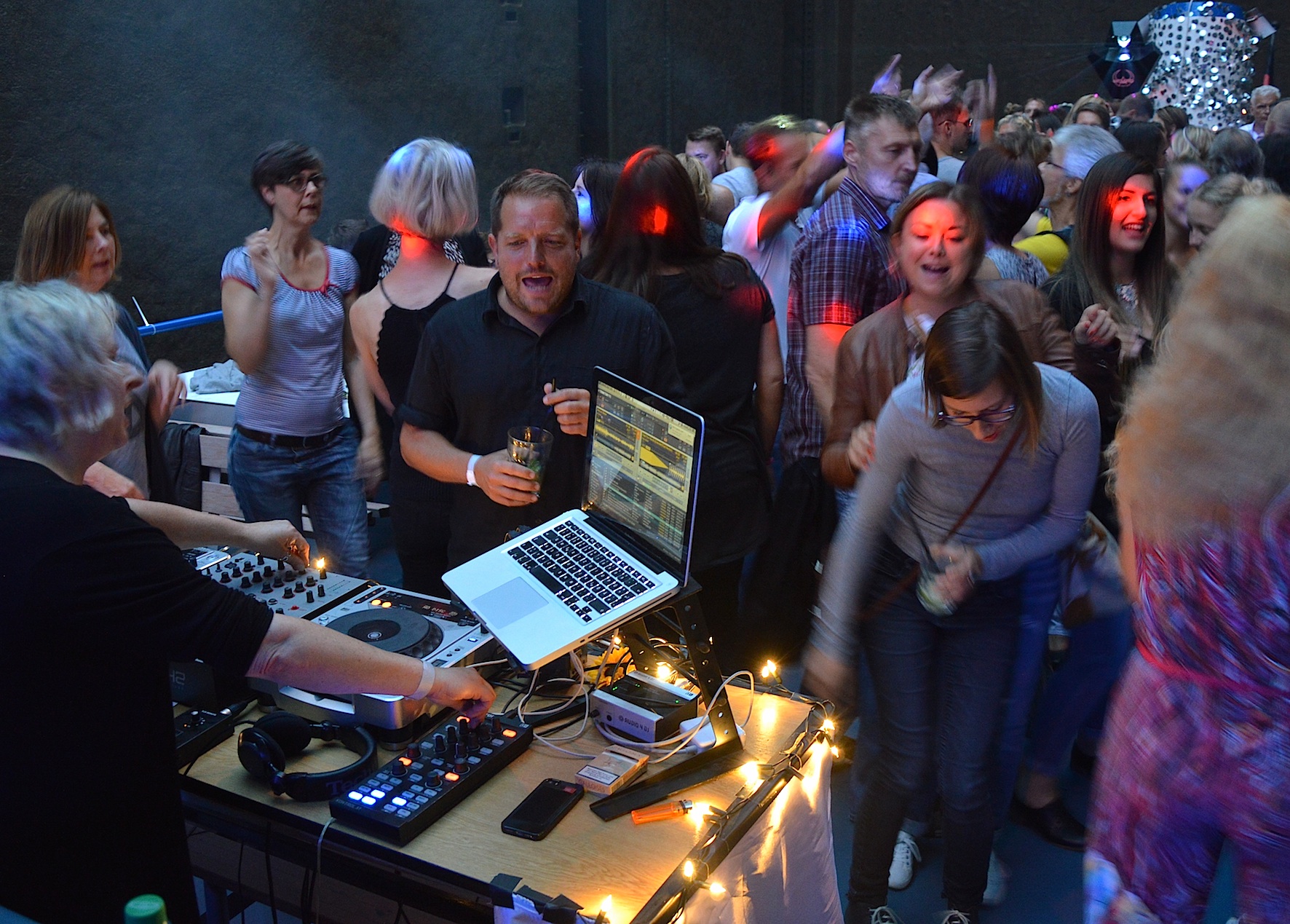 PartyBootsTour0716 30