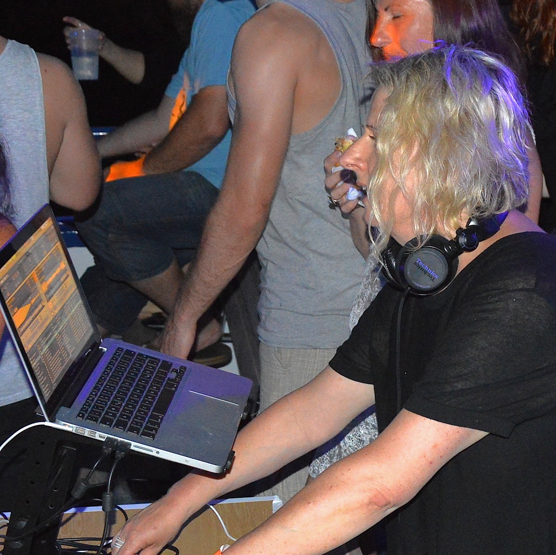 Partybootstour0714 42