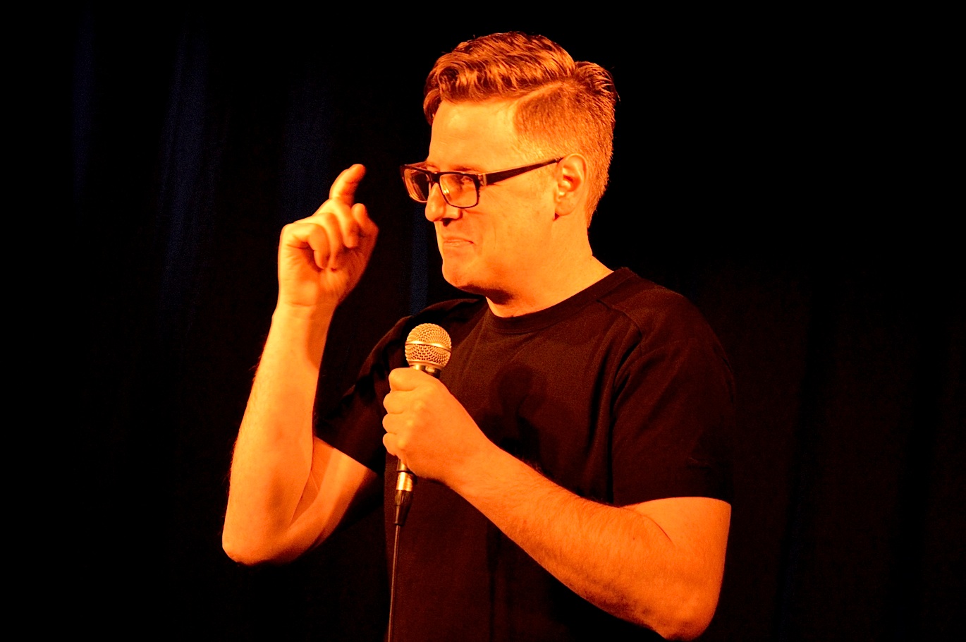 Comedy Happy Hour0217 5